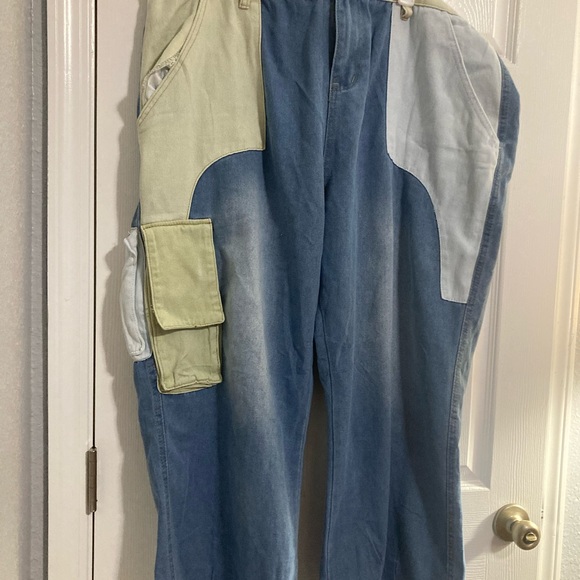 Nwt XPLUS women’s color block, wide leg jeans, three XL - Picture 5 of 16